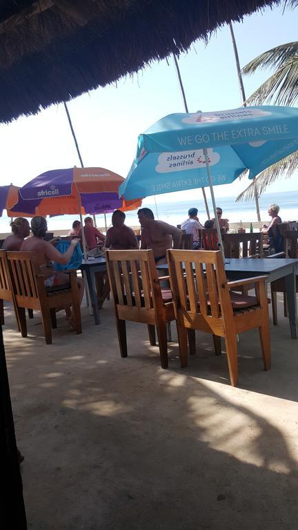 Leybato Beach Hotel Fajara Extérieur photo